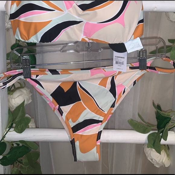 Multi colored Bikini - Picture 4 of 7